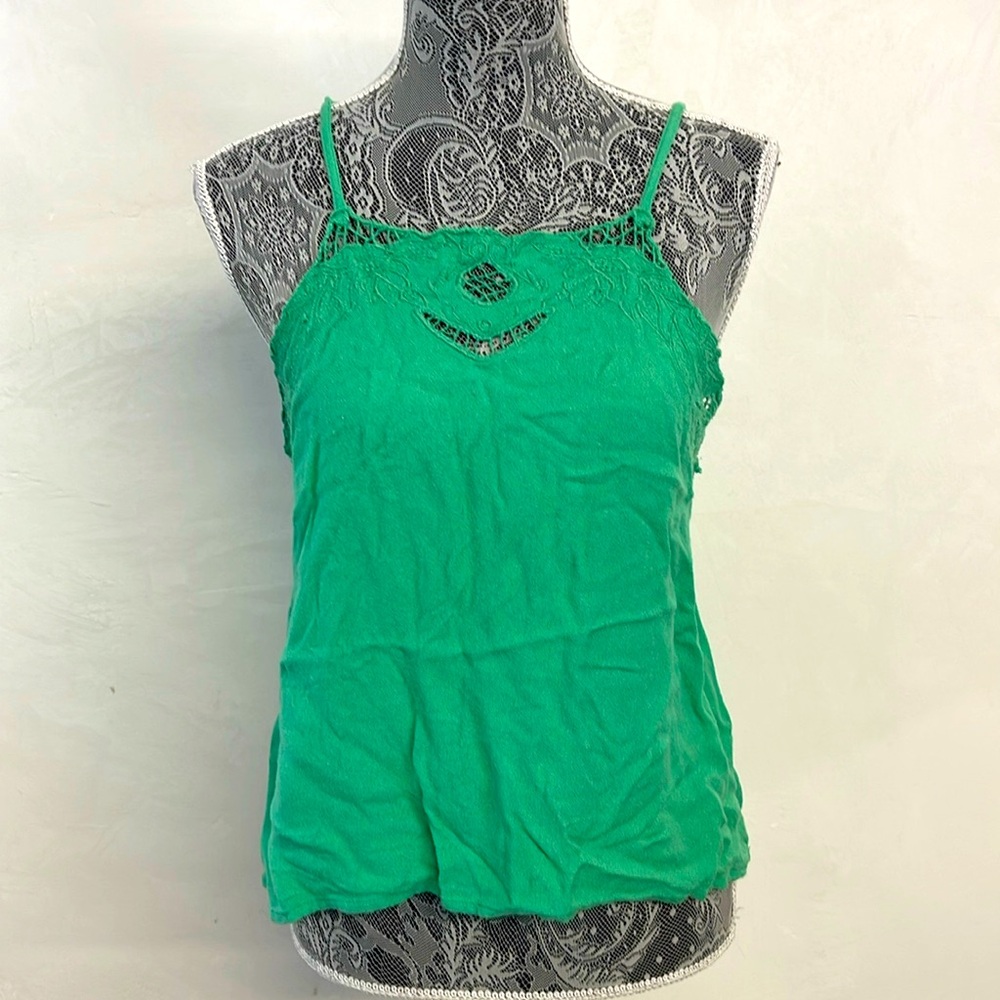 Ladies O’Neill flowy tank top sz medium